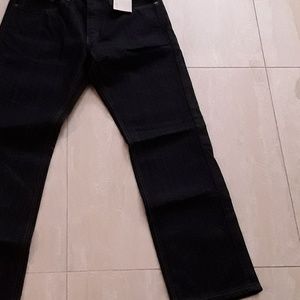 Levi's Young Men Relaxed Fit Straight Jeans